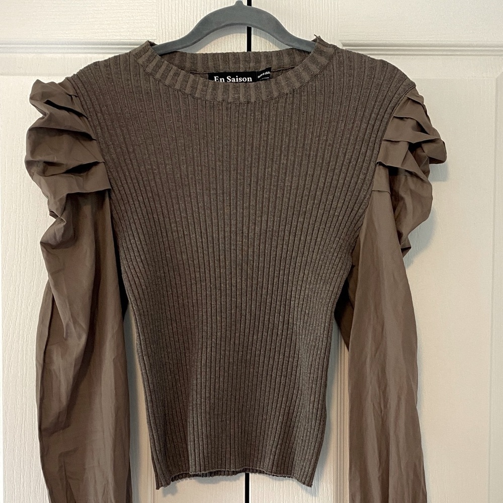 En Saison Ribbed Blouse with Puff Sleeves
